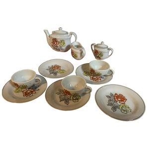 VINTAGE CHILD'S TEA SET In Floral Design 11-Piece Made in Japan